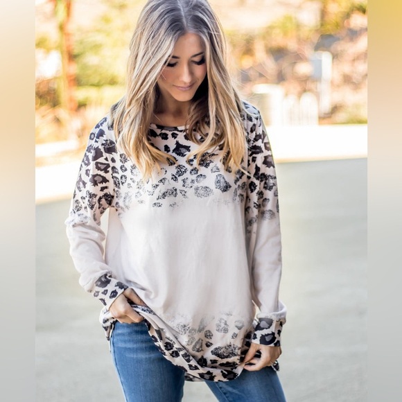 Tickled Teal Marley Tunic Sweater in Ombré Leopard Long Sleeve Lightweight Long - Picture 1 of 13